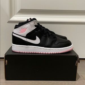 Jordan 1 Mid GS Arctic Punch Size 5Y